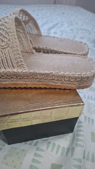 Sandalias Beige Nuevas