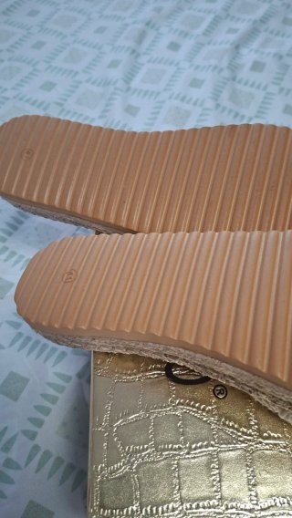 Sandalias Beige Nuevas
