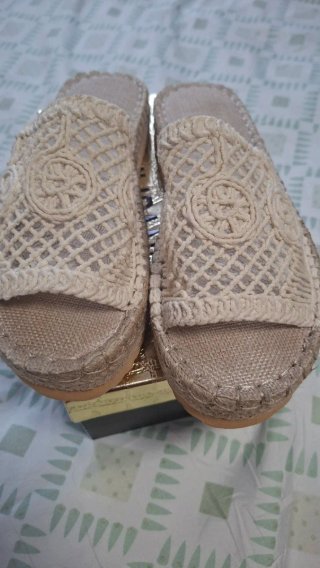 Sandalias Beige Nuevas