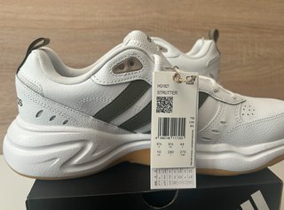 Zapatillas Adidas Strutter Talla 44