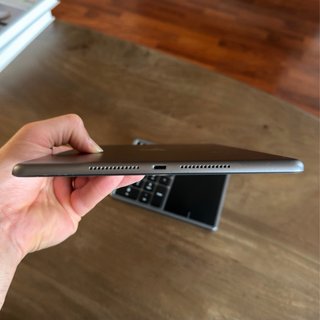 iPad 7ª Generación 10,2” 32 GB Wi-Fi (A2197)