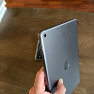 iPad 7ª Generación 10,2” 32 GB Wi-Fi (A2197)
