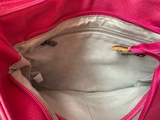 Bolso de hombro piel sintética fucsia Nueva