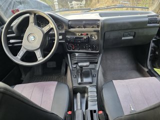 BMW 318i E30 Automático – 1989 – Clásico