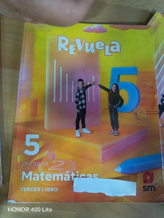 Libros matemáticas Revuela 5 EPO