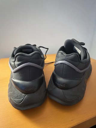 Zapatillas Oznova negras talla 38 2/3