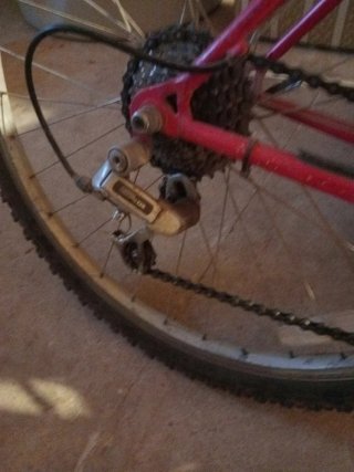 Bicicleta de paseo roja