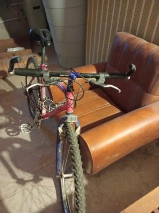 Bicicleta de paseo roja