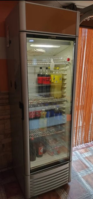 Vitrina expositora de bebidas