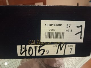 Zapatos de fiesta ante azul marino con pedrería