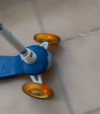 Patín 3 Ruedas Decathlon con Luces