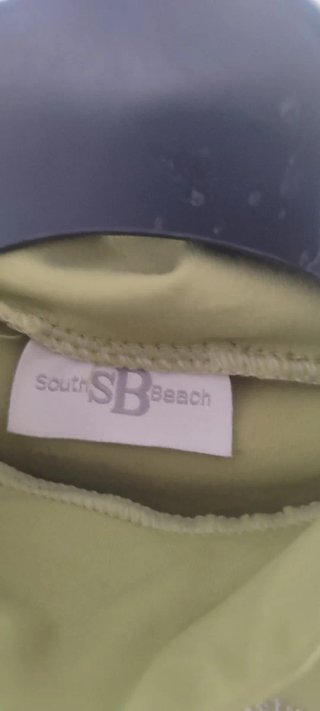 Top sin mangas South Beach verde S