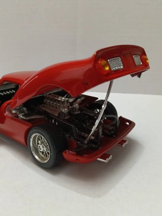 Ferrari 250 LM 1/18