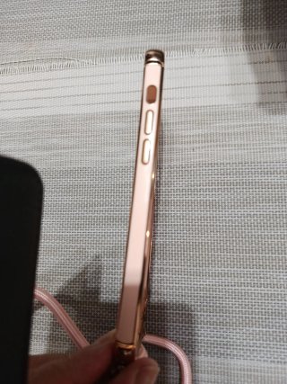 Custodia iPhone 12 Pro con cinturino rosa