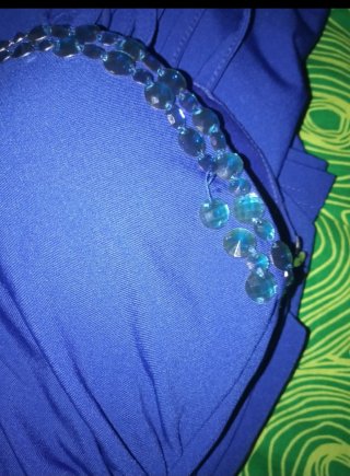 Vestido azul con pedrería
