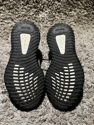 Adidas Yeezy Boost 350 V2 Beluga
