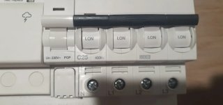 Protector Sobretensiones 3P+N 25A Schneider