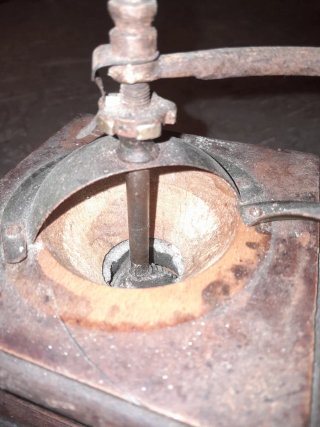 Molinillo de café antiguo Elma