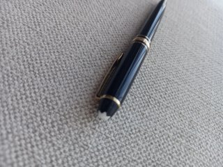 Bolígrafo Montblanc Negro y oro