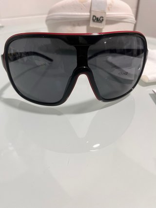 Gafas NUEVAS de sol Dolce & Gabbana negras y rojas