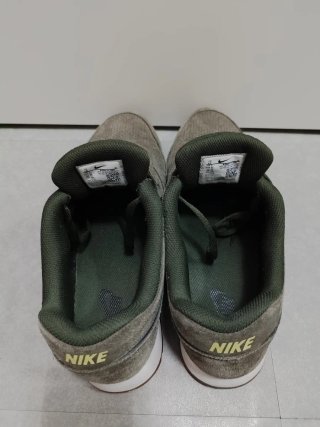 Deportivas Nike MD Runner 2 Verde Oliva