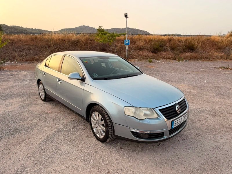 Volkswagen Passat 2006 - foto 1