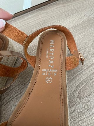 Sandalias MARYPAZ Plataforma Marrón/Dorado Talla 3