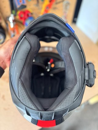 Casco Shark Spartan Carbon Skin + Cardo 4X
