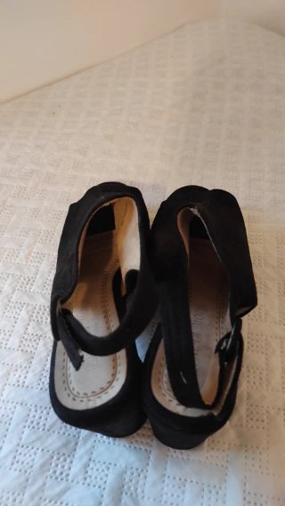 Zapatos de tacón negros