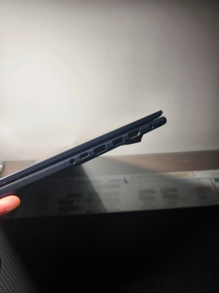 Portatile Asus Vivobook 15 X1502VA-BQ681W