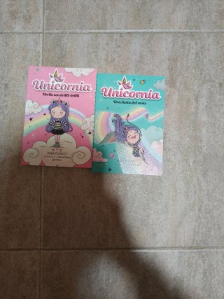 2 libros de unicornia