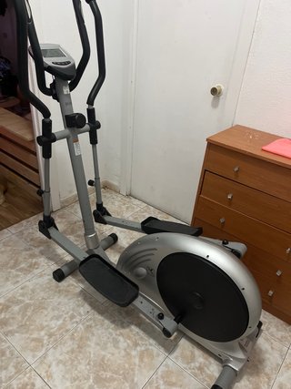 Máquina Elíptica VE 630 - Buen Estado
