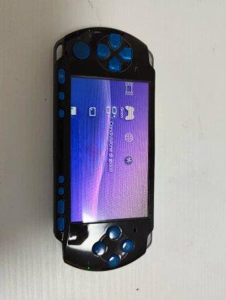 PSP 3000 Blu + 50 giochi + caricabatterie