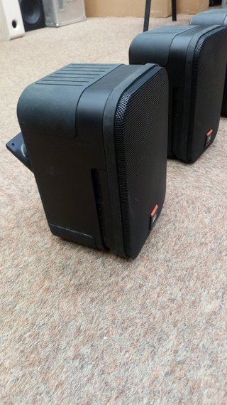 Parejas de altavoces JBL Control 1 PRO