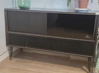 mueble aparador radio tocadiscos Grundig Vintage
