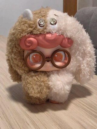 Art Toy Peluche tipo Baby Three - Figura Vinilo co