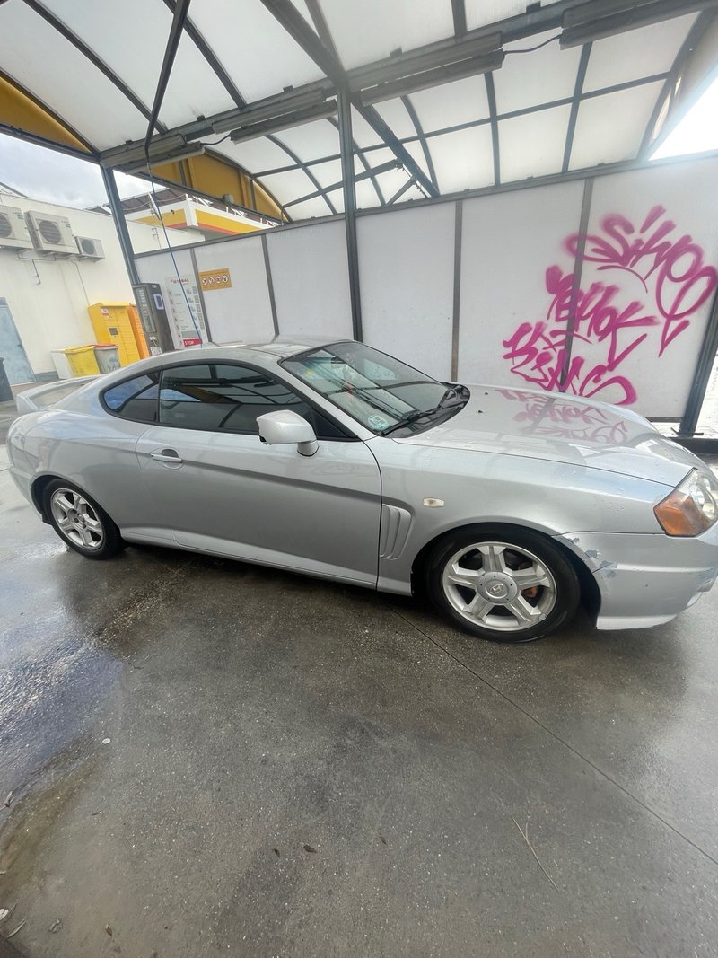 Hyundai Coupe 2002 - foto 1