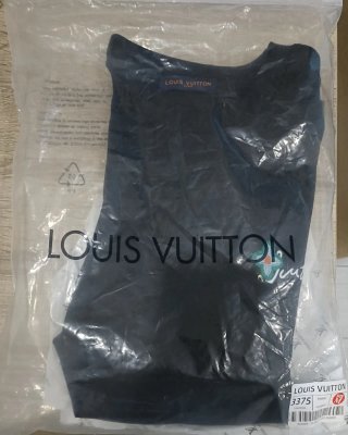 Camiseta Louis Vuitton Talla M Negra