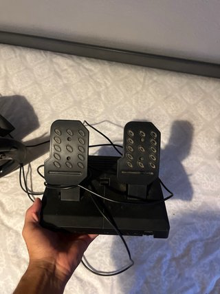 Volante Logitech PS4/PS3/PS5 Buen Estado