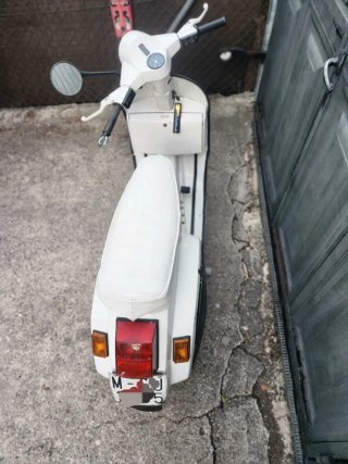 Vespa PK75 S Blanca Histórica