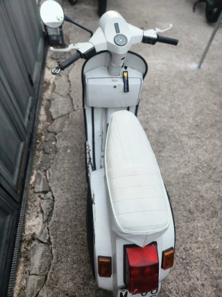 Vespa PK75 S Blanca Histórica