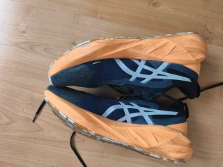 Asics Novablast 5 Zapatillas Running Hombre