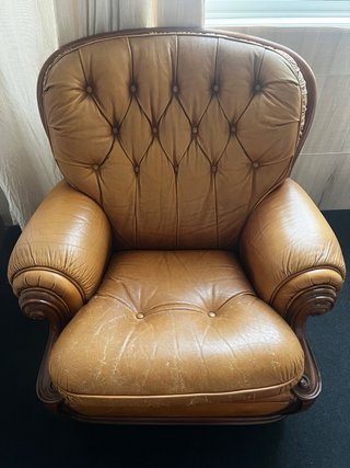 Poltrona classica in pelle autentica marrone