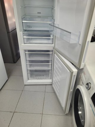 ☆Nevera Grundig Combi Garantía + Entrega☆