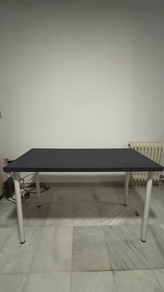 Escritorio moderno gris y blanco