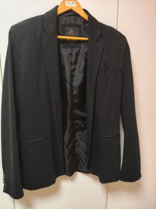 Americana JVZ Negra Talla M