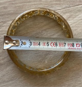 Bracciale rigido in resina foglie oro