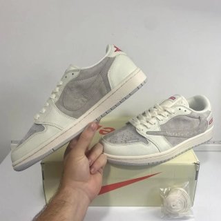 Nike Jordan 1 Low x Travis Scott x Supreme