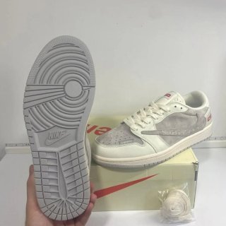 Nike Jordan 1 Low x Travis Scott x Supreme
