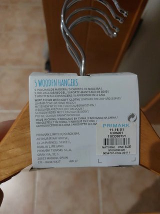5 Perchas Madera PRIMARK